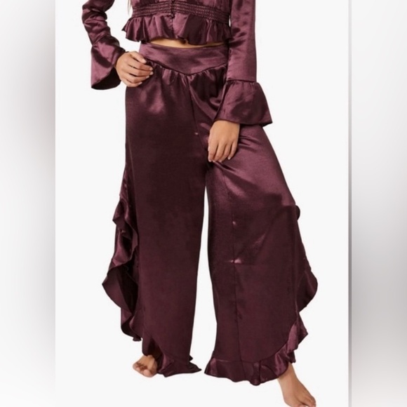 60- Free people chasing love ruffle PJ’s **bottoms only** - Picture 4 of 10